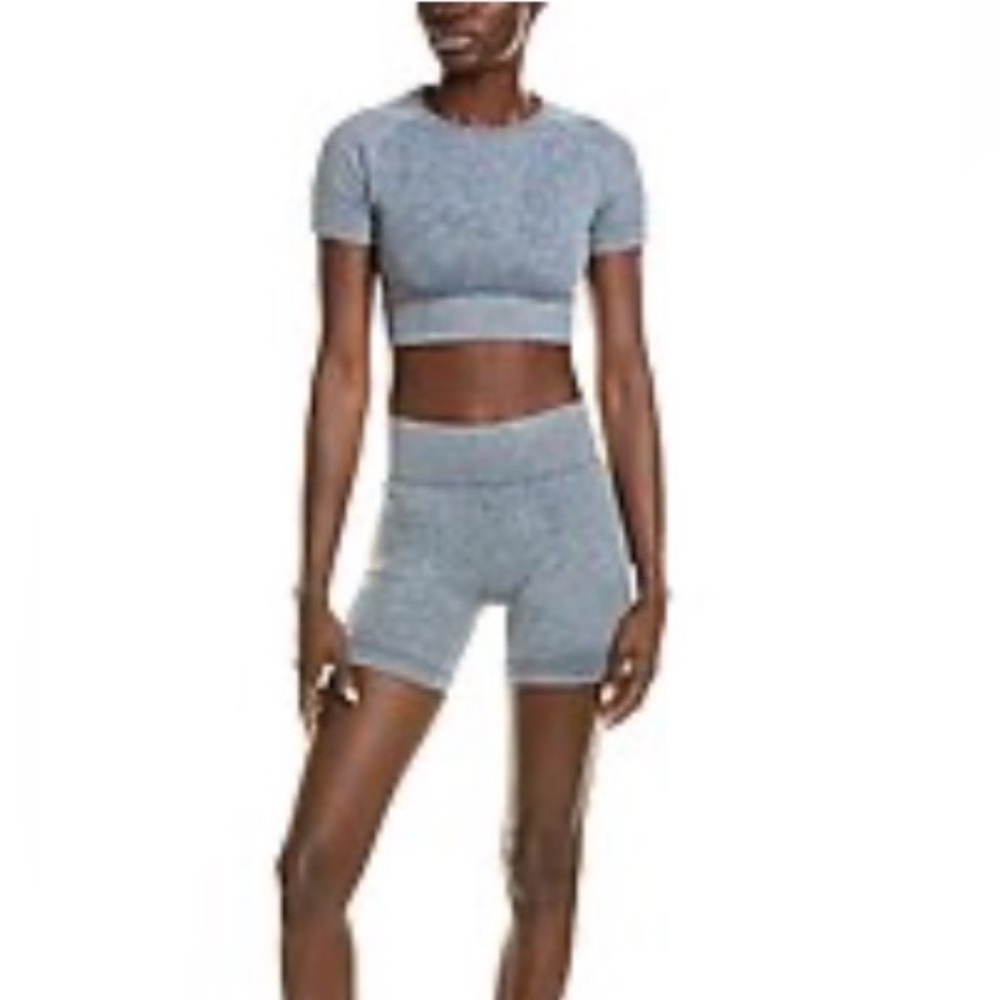 NWT  SERENETTE Top & Short Set /Grey
Size: S, L